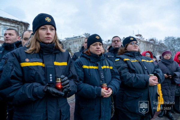 Тернополяни вшанували пам’ять жертв Голодоморів (фото)