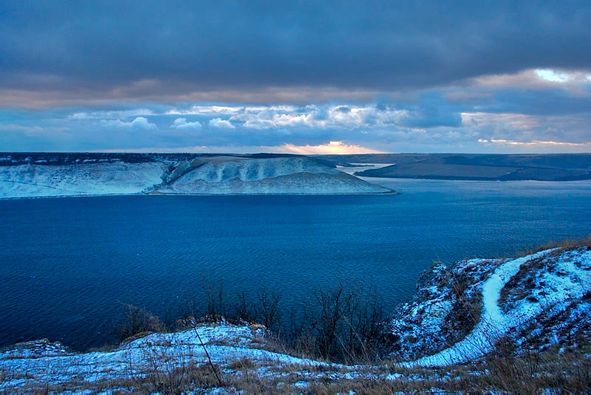 
На берегах Дністра розміщений унікальний скельний монастир (фото)