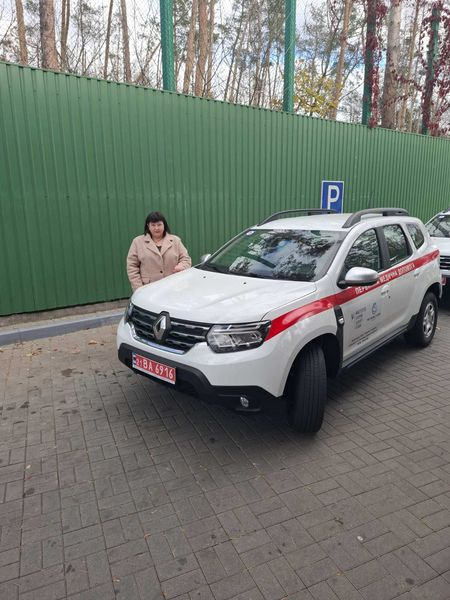 
Громади на Тернопільщині отримали новенькі авто для медиків (фото)