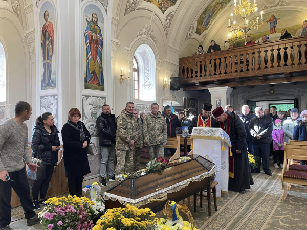 
На Чортківщині попрощалися з загиблим воїном Мирославом Пиховичем (фото)