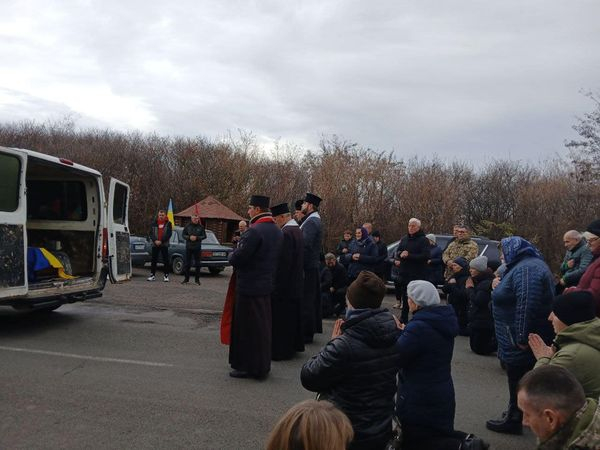 
У рідному селі на Підгаєччині відспівали загиблого Героя (фото)