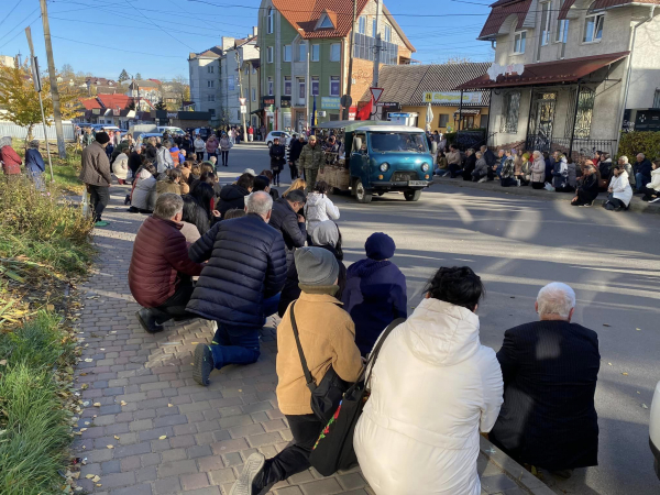 
На щиті повернувся додому військовий з Козівської громади Михайло Сапужак