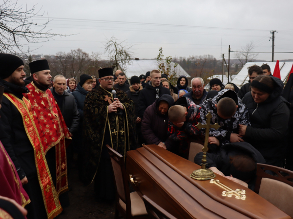 У Байковецьку громаду «На щиті» повернувся Герой Андрій Скочило