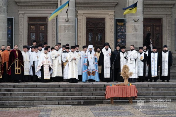 Тернополяни вшанували пам’ять жертв Голодоморів (фото)