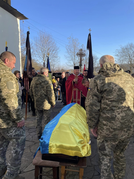 
На Чортківщині попрощалися з загиблим воїном Мирославом Пиховичем (фото)