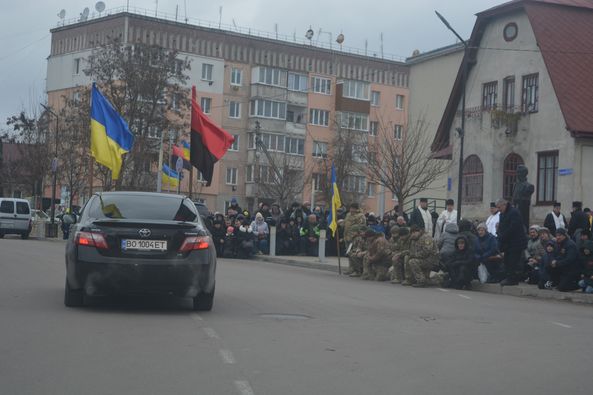 
Від весни вважався зниклим безвісти: у Збаражі попрощалися з молодим солдатом (фото)