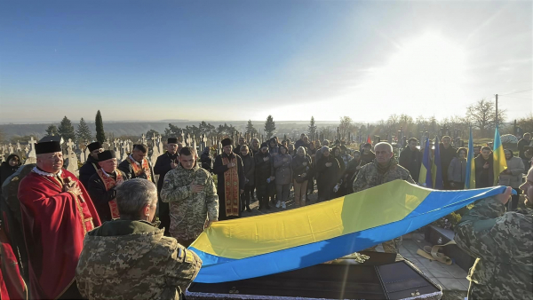 
На Чортківщині попрощалися з загиблим воїном Мирославом Пиховичем (фото)