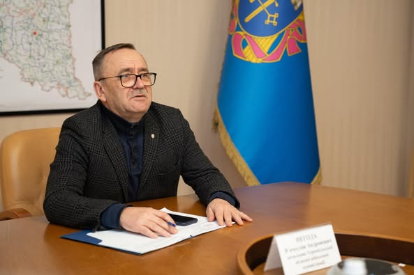 
В'ячеслав Негода обговорив із представниками територіальних громад Тернопільщини проблему довгобудів