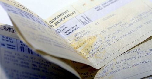 
«Укрзалізниця» прибрала з квитків російську мову та внесла передбачення