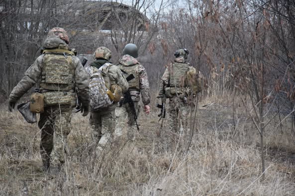 
Військові з Тернопільщини виконують бойові завдання на Запорізькому напрямку (фото, відео)