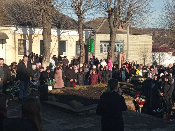 
Памʼятні знаки загиблим воїнам встановили у Вишнівці (ФОТО)