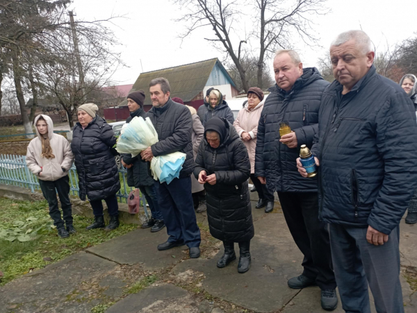 На Тернопільщині відкрили меморіальну дошку Захиснику Богдану Скрипнику