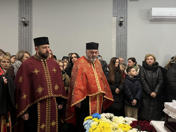 Тернополяни прощаються із Віталієм Ременцем, який загинув внаслідок влучанння ворожого дрона