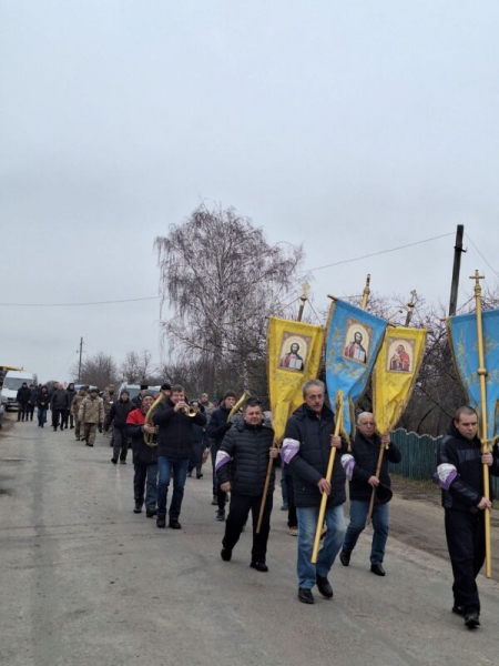 У Борсуківській громаді попрощалися з Героєм, що помер під час лікування