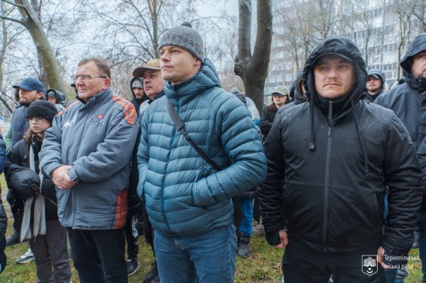 У Тернополі відкрили меморіальну дошку захиснику Сергію Тришкалюку