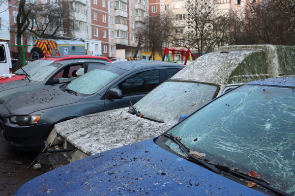 Вибігали в чому було. Тернополяни намагаються забрати із квартир вцілілі речі (РЕПОРТАЖ)