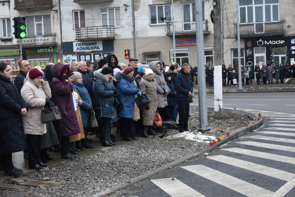 
У Теребовлі зустріли тіло загиблого воїна з 3 штурмової бригади Назарія Богуша (фото)