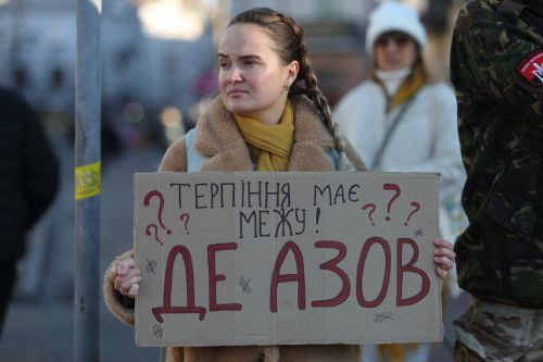 
«Терпіння має межу! Де АЗОВ?»: у Тернополі відбулася акція-нагадування про військовополонених (фоторепортаж)