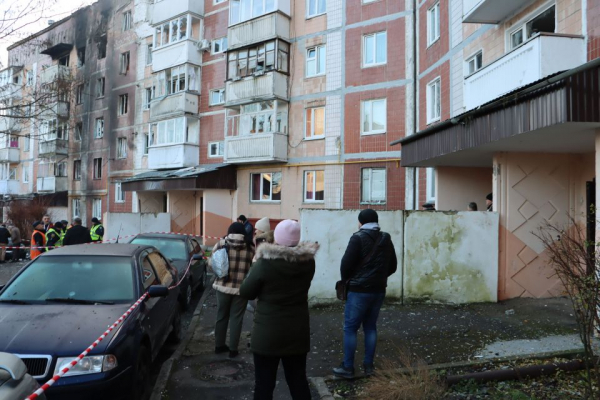 Вибігали в чому було. Тернополяни намагаються забрати із квартир вцілілі речі (РЕПОРТАЖ)