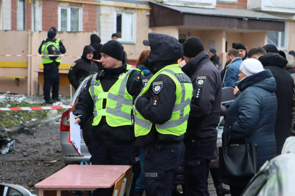 Вибігали в чому було. Тернополяни намагаються забрати із квартир вцілілі речі (РЕПОРТАЖ)