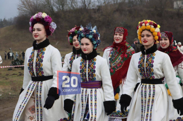 На межі Тернопільщини та Хмельниччини у День Соборності зустрілись представники чотирьох областей