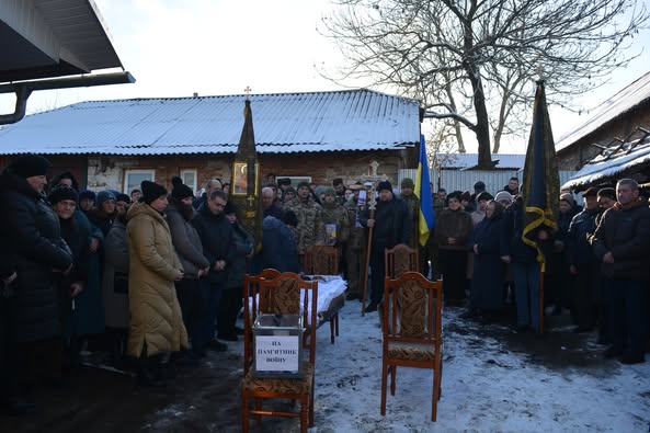 
На Збаражчині вшанували воїна, якого забрала в небесне військо тяжка хвороба