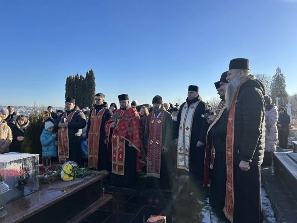 Вшанували пам’ять Героя-кіборга з Тернопільщини Івана Вітишина