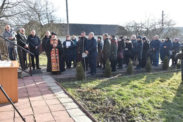 
У селі на Тернопільщині, де бував Степан Бандера, погасили марку на честь його молодшої сестри (фото)