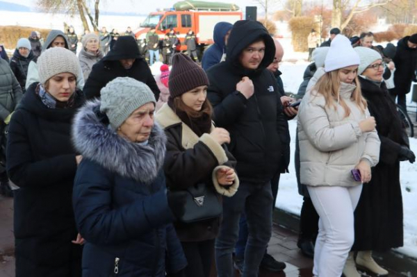 Освячували воду та водили Маланку: у парку Шевченка провели молебінь