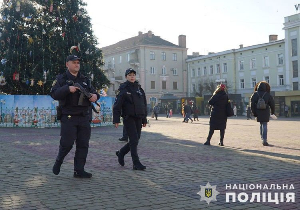 У новорічну ніч до поліції Тернопільщини надійшло майже 600 заяв: на що скаржилися