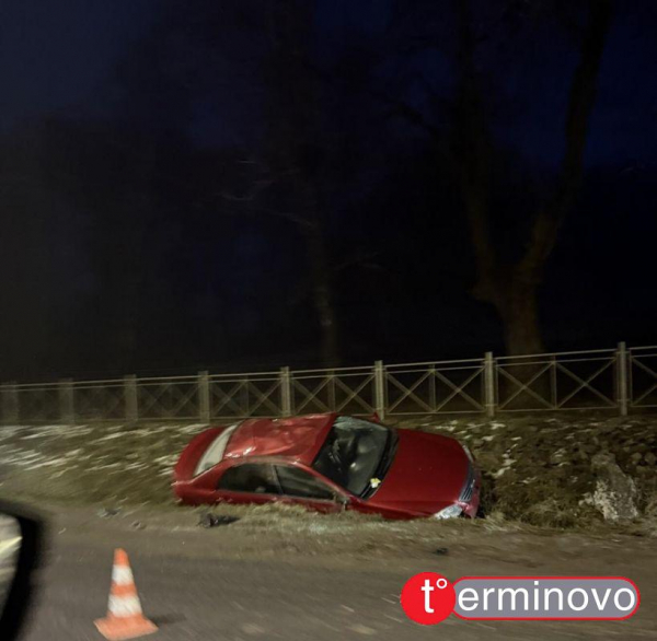 У Дарахові авто вилетіло у кювет – 7-річний хлопчик у лікарні