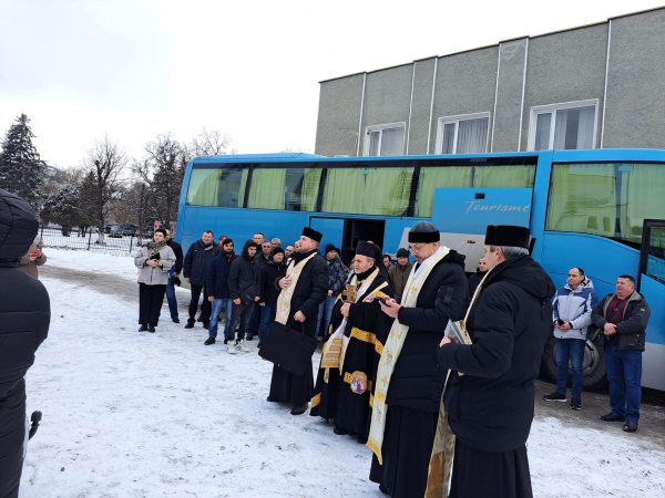 
Для будівництва фортифікаційних споруд відправили жителів Чортківського району (ФОТО)