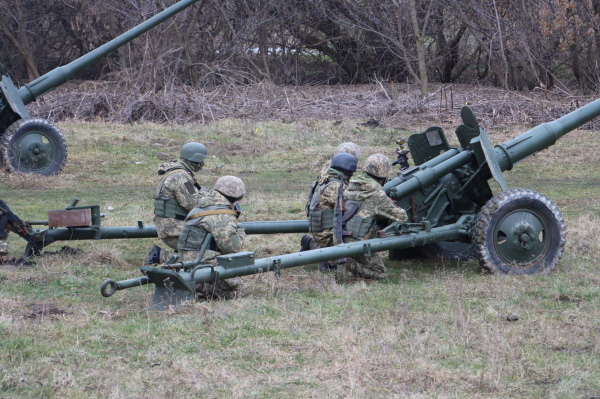 Як робот-пес і курсанти військового коледжу відтворили сучасний бій