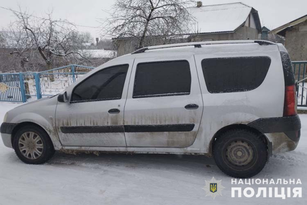 
Зухвала крадіжка авто біля автовокзалу в Козовій (ФОТО)