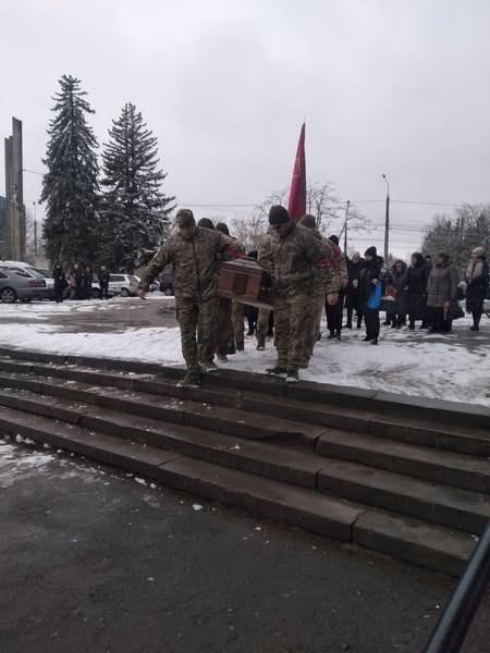 
Вчора у Великій Березовиці попрощалися з юним воїном Назарієм Смоляком