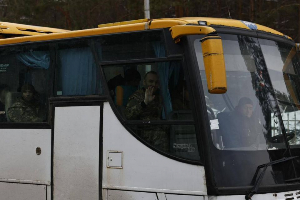 З російського полону звільнили трьох захисників з Тернопільщини