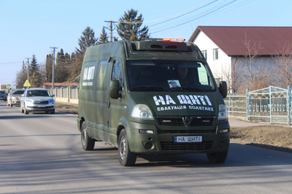 «Славуньку мій! Як я довго на тебе чекала!”: рідні схилились над домовиною Героя Ярослава Гульки (фоторепортаж)