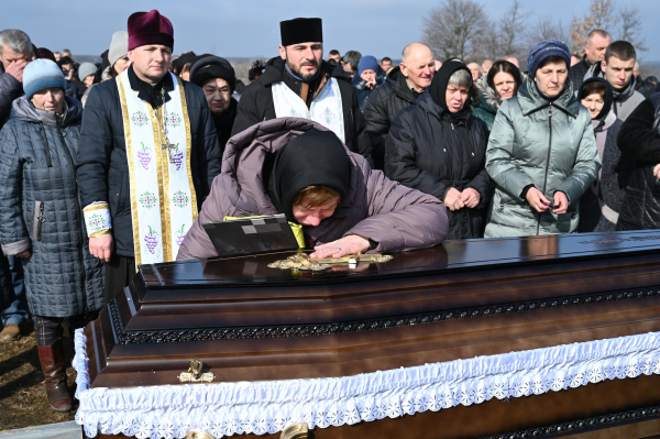 
У Лановецькій громаді похоронили 36-річного воїна Олександра Босака (ФОТО)