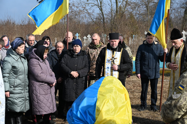 
У Лановецькій громаді похоронили 36-річного воїна Олександра Босака (ФОТО)