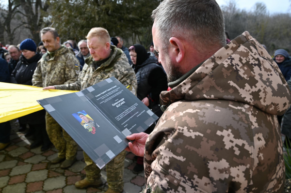 
У Лановецькій громаді похоронили 36-річного воїна Олександра Босака (ФОТО)