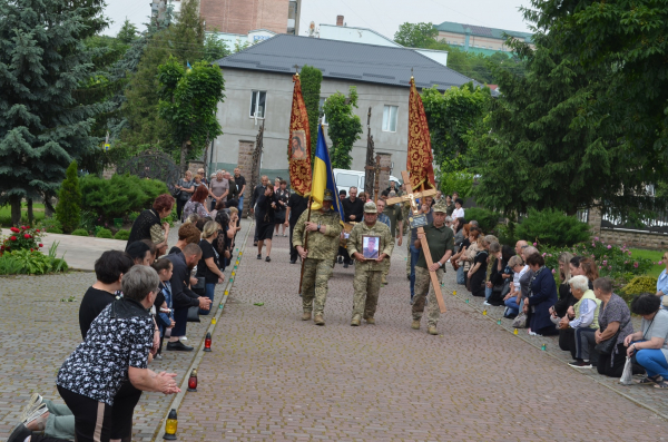 На щиті: Білобожницька громада зустріла захисника Мирослава Батицького (фото, відео)