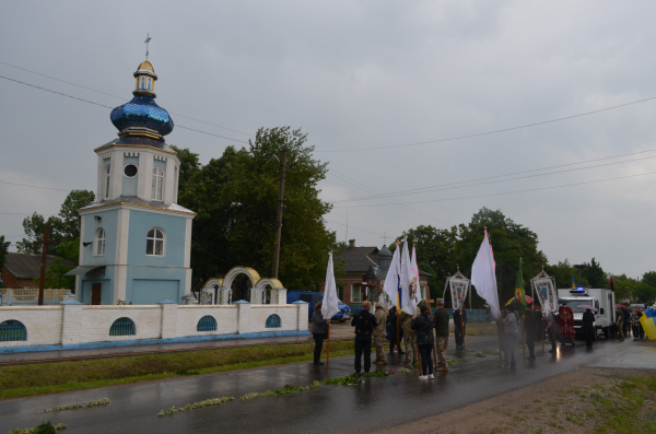 На щиті: Білобожницька громада зустріла захисника Мирослава Батицького (фото, відео)