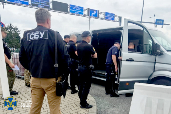 Організатора схеми втечі ухилянтів з Тернопільщини екстрадували з Польщі (фото)