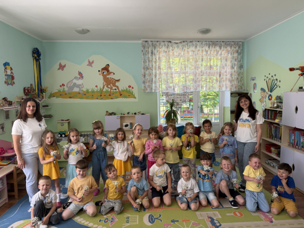 Патріотичне виховання з дитинства: у садочку перетворили гільзи на мистецтво (фото)