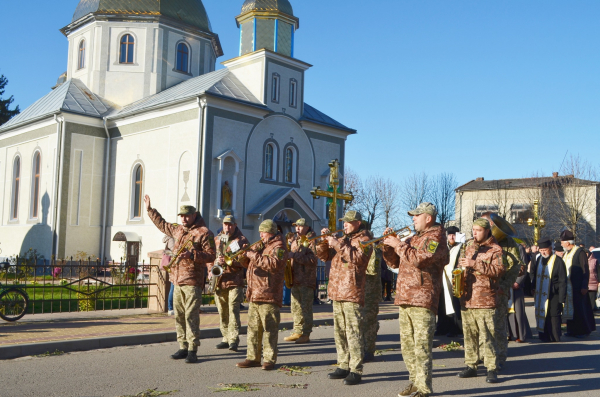 На Чортківщині попрощалися із загиблим Героєм Ярославом Підгірним (фото)