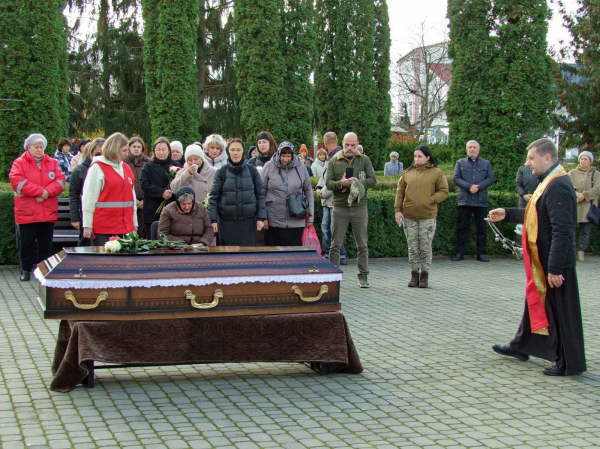 Герой, який загинув у день народження: на Тернопільщині попрощалася з В’ячеславом Меланченком (фото)