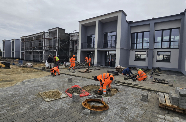 «Беверлі Хіллз Deluxe» у Тернополі: 15 енергонезалежних котеджів готові до здачі