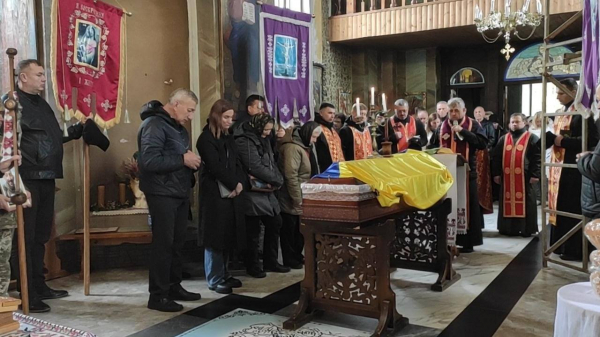 У Козівській громаді провели в останню дорогу ветерана війни Віталія Саніцького (фото)