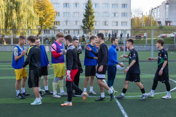 У ЗУНУ відбувся турнір з мініфутболу на Кубок ректора (фото)