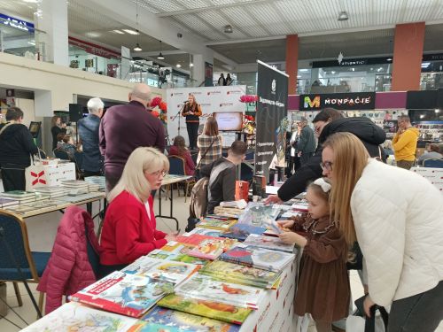 Книжковий фестиваль "Книгофест Подоляни " стартував у Тернополі (фото)